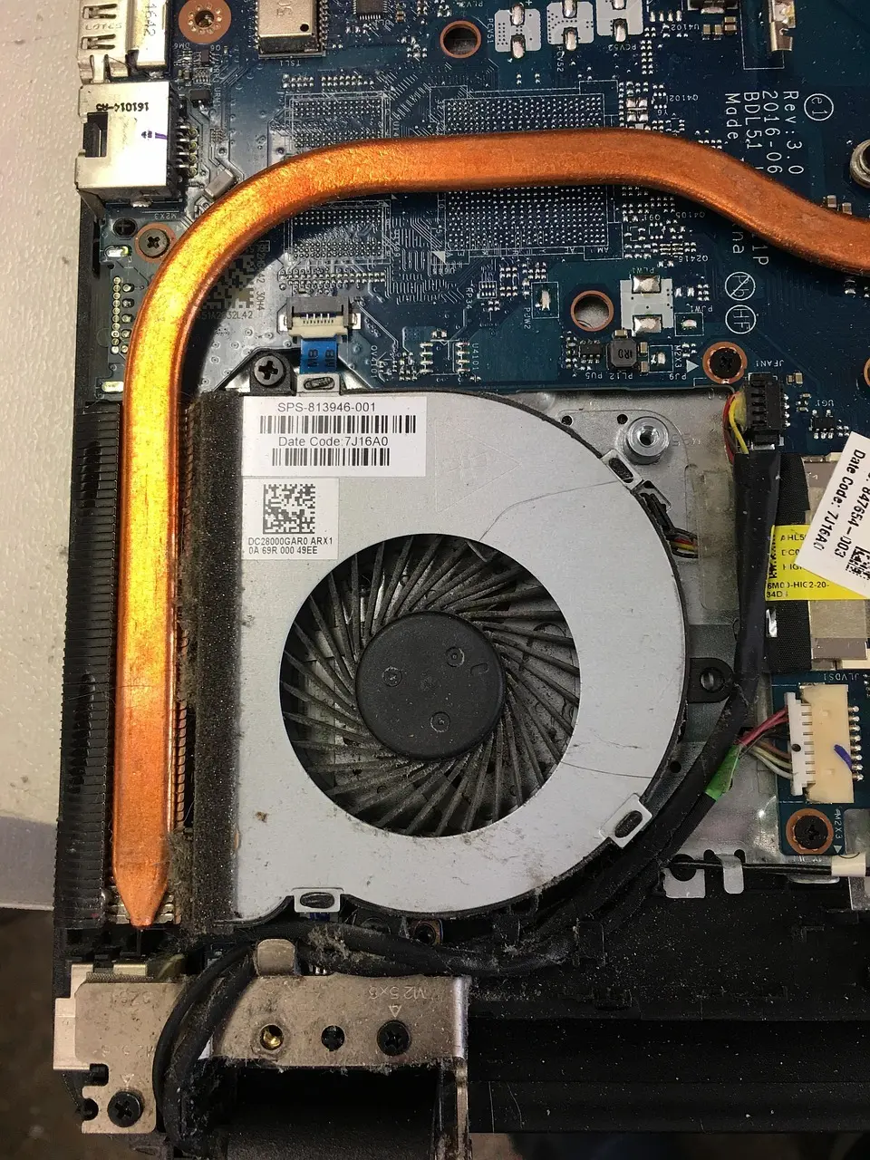 Sådan sænker du VRAM-temperaturer på din GPU